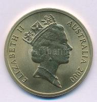 Ausztrália 2000. 5D Al-bronz "Sydneyi Olimpia 2000 - Labdarúgás" tanúsítvánnyal (38,74mm) T:BU 2000. 5 Dollars Al-Bronze "Sydney 2000 Olympics - Football" with certificate (38,74mm) C:BU Krause KM#369