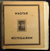 Használt magyar előnyomott album szürke borítóval az 1945-1964 közötti időszakból, benne 127 lap és 280 db bélyeg