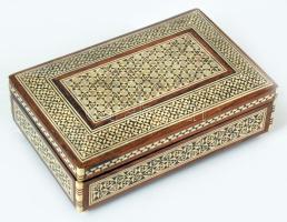 Csont intarziás ékszeres doboz, 10x16 cm
