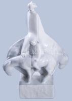 Zsolnay Don Quijote és Sancho Panza. Tervező: Olcsai Kiss Zoltán (1895-1981). Jelzett, m: 38 cm /// ...