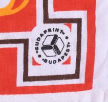 1977 Munkásőrség 1957-1977 falvédő / zászló, felső merevítője törött, 72x47 cm