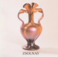Hárs Éva: Zsolnay kerámia. A Janus Pannonius Múzeum Művészeti Kiadványai 61. sz. Pécs, 1988, Janus Pannonius Múzeum. Fekete-fehér és színes fotókkal illusztrálva. Magyar és angol nyelven. Kiadói papírkötés, kissé kopott borítóval.