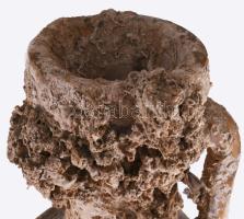 Római terrakotta kereskedői amfóra. Római Birodalom, Kr.e. 1-2. század, terrakotta, egyik füle hiány...