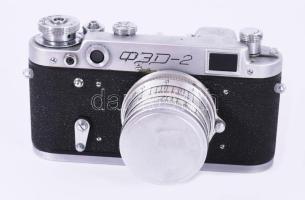 Fed-2 fényképezőgép, Indusztar 1: 2,8 f: 5 objektívvel, bőr tokkal, eredeti papír dobozában