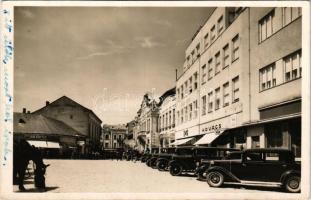 1942 Ungvár, Uzshorod, Uzhhorod, Uzhorod; Város részlet, Kovács, Cikta üzlet, automobilok / street view, shops, automobiles