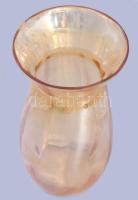 Irizáló felületű üvegváza, hibátlan, m: 15,5 cm