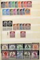 Érintetlen hagyaték, főleg külföldi bélyegek sok némettel 2 db közepes berakóban közte sok Deutsches...