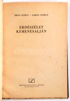 Ákos László - Lakos György: Erdészélet Kemenesalján. Bp., 1955, Mezőgazdasági Kiadó, 104 p.+ 9 t. Egyetlen kiadás. Kiadói papírkötés, viseltes borítóval, kissé hullámos.