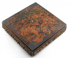 Iparművész díszdoboz, fa betéttel, 18x18 cm