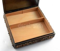 Iparművész díszdoboz, fa betéttel, 18x18 cm