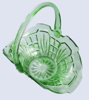 cca 1930/40 Zölden színezett üveg kínálókosár, hibátlan, 30x27 cm