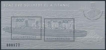 2012 Száz éve süllyedt el a Titanic feketenyomat blokk (6.500)