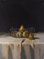 Molnár Z. János (1880-1960): Csendélet körtékkel. Olaj, vászon, jelezve jobbra lent. Hátoldalán régi raglappal. Kissé sérült. 79x60 cm