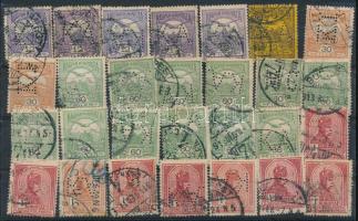 1900-1913 28 db céglyukasztásos Turul bélyeg