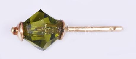 Arany (Au) fülbevaló pár, 14k, jelzett, swarovski kristállya, bruttó 1,3g