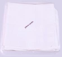 Pierre Cardin 9 darab 100% pamut férfi zsebkendő, eredeti dobozában.