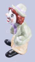 Bohóc figura, jelzett, minimális kopással, m: 15,5 cm