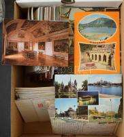 600 db MODERN magyarországi város képeslap cipősdobozban / 600 modern Hungarian town postcards in a shoe box