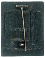 1916. Osztrák-Magyar Monarchia "32. Mária Terézia Gyalogezred" ezüstözött Zn sapkajelvény,...