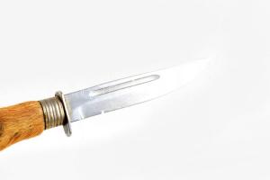 Vadász stílusú kés, h: 28 cm
