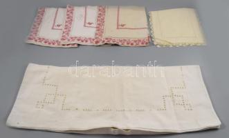 25 darab antik textil szalvéta, közte monogramosak