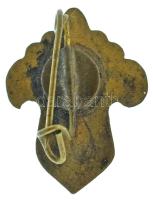 1930 k. árvalányhaj takarású címeres bronz női cserkész jelvény (23x17mm) T:AU