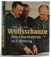 Neumärker - Conrad - Woywodt: Wolfsschanze. Hitlers Machtzenrale im II. Weltkrieg. Augsburg, 2005, Bechtermünz. Fekete-fehér fotókkal illusztrálva. Német nyelven. Kiadói kartonált papírkötés.