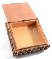Iparművész díszdoboz, fa betéttel, 18x16 cm