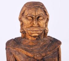 Jelzés nélkül: Erdélyi vitéz. Faragott fa, 30 cm