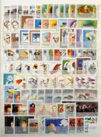 1969-2017 Szépen kezelt hiányos magyar postatiszta gyűjtemény csak sorokkal, első kézből. 8 lapos A/...