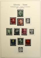 Svájc 1945-1974 Pro Juventute és Pro Patria bélyegek előnyomott Leuchtturm lapokon, csavaros Schaubek fedéllel, filázva: 202 db bélyeg és 3 blokk