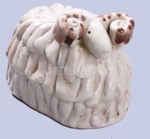 Juhász a feleségével és a juhával, 3 darabos kerámia szobor szett, m: 16 cm