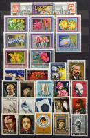 Teljes képes motívum sorok, darabok az 1960-as, 1970-es évekből, 12 fekete lapos A4-es berakóban, to...