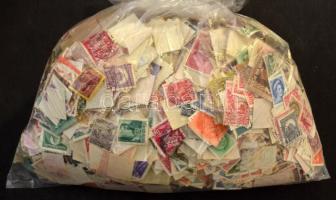 0,5 kg 1950 előtti áztatott bélyeg