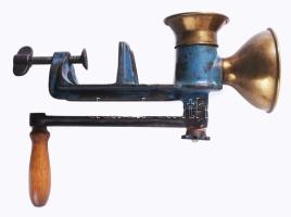 Mák daráló, régi, jelzett 25 cm