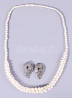 Csont nyaklánc és köves övcsat