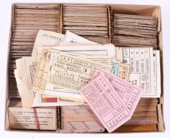 cca 300-400 darab régi villamos- és vonatjegy