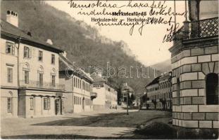 1905 Herkulesfürdő, Baile Herculane; Herkules tér, Sarolta fürdő, Jäger Emil üzlete. Deixner Fanny kiadása / Herkules-Platz / square, bathhouse, shops (EK)