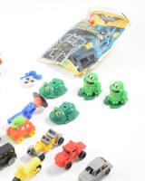 Kis doboznyi játék, sok figurával