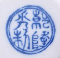 Állatfej díszítéssel jelzett kínai csésze alátéttel, hibátlan, d: 11 cm