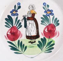 Slamand Nord Hamage antik francia fajansz dísztányér, kézzel festett, jelzett, kopott, d: 25,5 cm