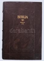 Vizsolyi Biblia. I-II. kötet. Bp., 1990, Helikon. Az 1590-ben Vizsolyban nyomtatott Károlyi-biblia r...