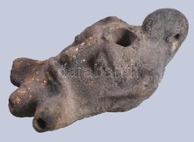 Antik kerámia olajmécses, maszk mintával, h: 10,5 cm