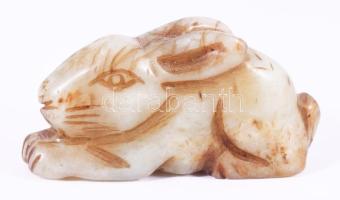 Kínai faragott jáde nyúl medál, h: 4,5 cm