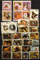 Magyar és külföldi motívum bélyegek 2 db A4 berakóban, sok állat motívummal