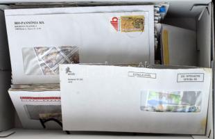 Külföldi modern borítékos rendező sok ezer bélyeggel, főleg német és osztrák