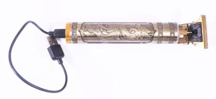 USB-ről tölthető elektromos borotva, h: 15 cm