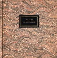 Die Lust zu Fabulieren. Zusammengestellt von Erich Lobbes. Illustriert von Max Schwimmer. (Számozott.) (Leipzig), 1954. Deutsche Buch-Export und -Import GmbH. (Gedruckt von Offizin Andersen Nexö). 105 + [7] p. Egyetlen kiadás. Könyvgyűjtők számára, 250 számozott példányban készült bibliofil kiadás. A Max Schwimmer német grafikusművész egész oldalas rajzaival illusztrált kötet a német és világirodalom rövid elbeszéléseiből, tanulságos meséiből válogat, Ezópusztól Heinéig. Kolofon: "Vom diesem Buch wurden 1500 Exemplare, davon 250 numerierte, angefertigt. Dieses Exemplar trägt die Nummer 214". Kiadói kartonkötésben (Franz Dathe, Leipzig), az aranyozott címfelirat a gerincen és az első kötéstáblán fekete címkén. Szép példány.