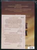 2025 200 éves a Magyar Tudományos Akadémia bélyegszett benne a blokk fekete sorszámmal, eltérő fogaz...