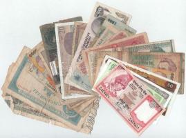 Vegyes 20db-os külföldi bankjegytétel, közte: Vietnám, India, Mianmar, Románia, Ausztria, Törökország, Franciaország T:UNC-G Mixed 20pcs foreign banknote lot, within: Vietnam, India, Myanmar, Romania, Austria, Turkey,France C:UNC-G